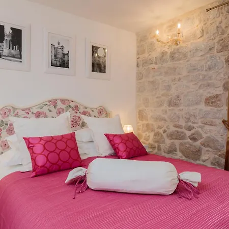 Opera Heritage Couette-café 4*