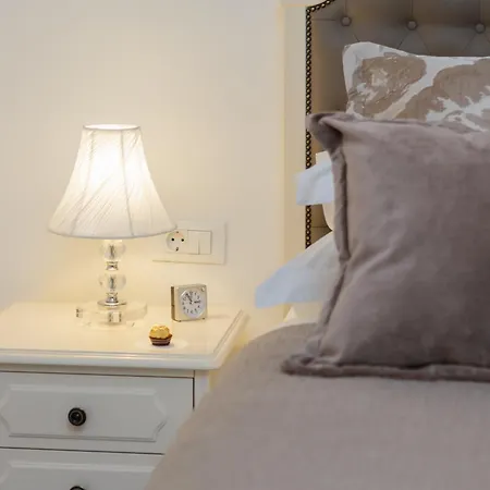 Opera Heritage Bed & Breakfast Split