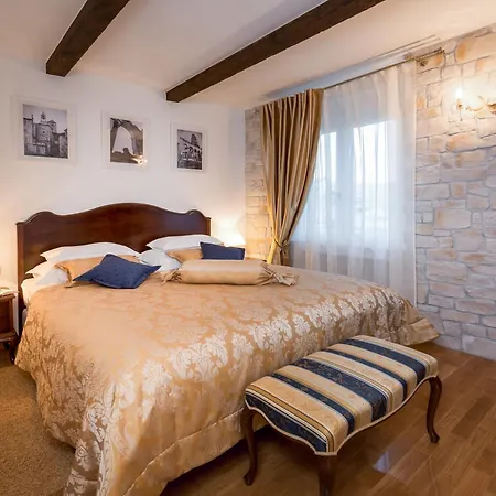 Opera Heritage Bed and breakfast Split