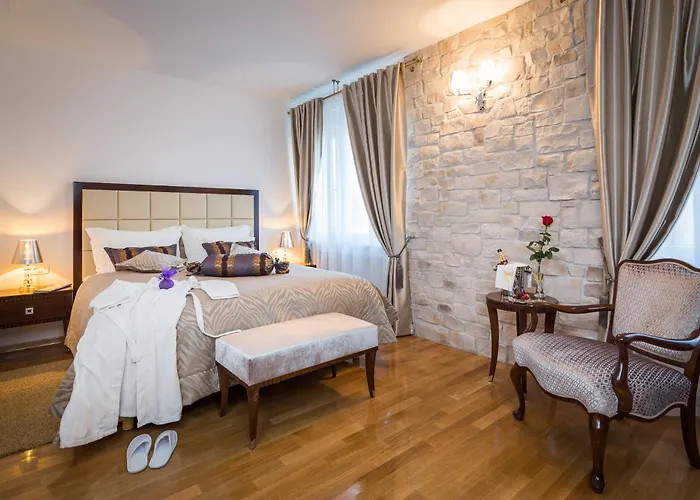 Opera Heritage 4*