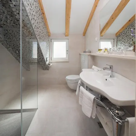 Opera Heritage Bed and breakfast Split