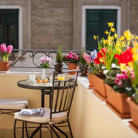 Opera Heritage Bed and breakfast